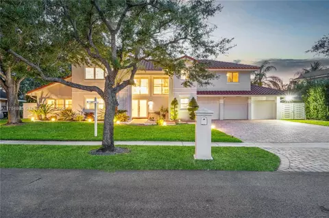 Exterior - 20230 NW 7th St, Pembroke Pines, FL 33029 photo 1 of 12