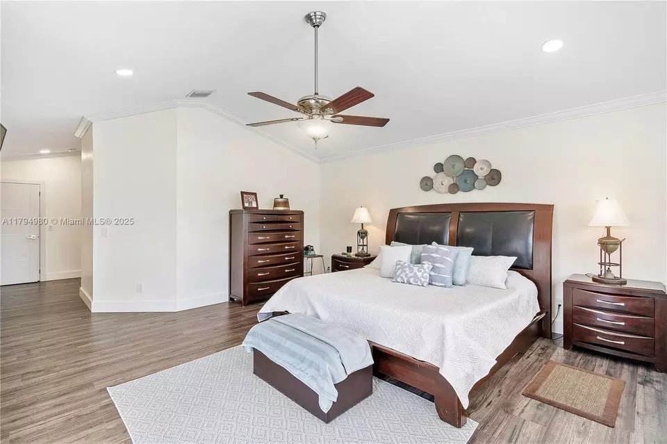 Bedroom - 20230 NW 7th St, Pembroke Pines, FL 33029 photo 1 of 3