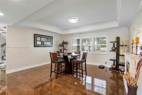 Dining - 20230 NW 7th St, Pembroke Pines, FL 33029 photo 1 of 3
