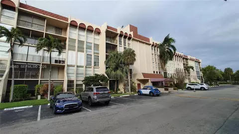 2101 Atlantic Shores Blvd #415, Hallandale Beach, FL 33009