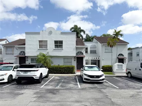 9745 NW 48th Ter #326, Doral, FL 33178