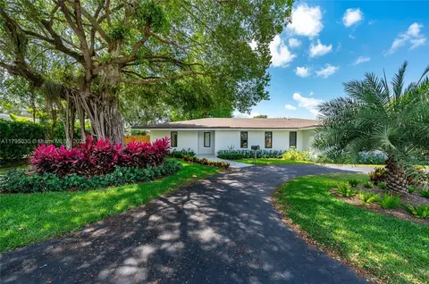 7638 SW 167th St, Palmetto Bay, FL 33157