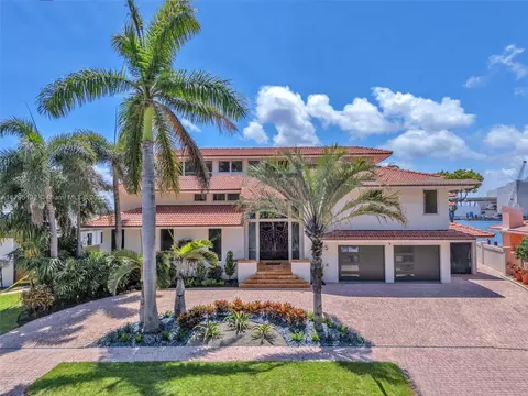 1925 Harbourview Dr, Fort Lauderdale, FL 33316