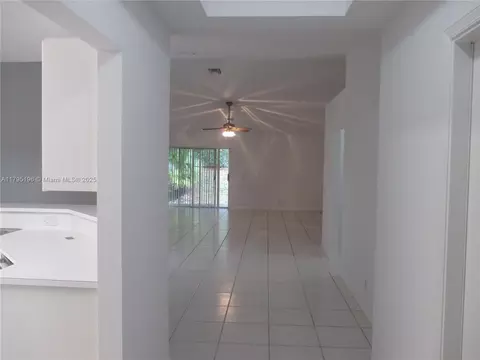 4112 Pine Ridge Ln, Weston, FL 33331