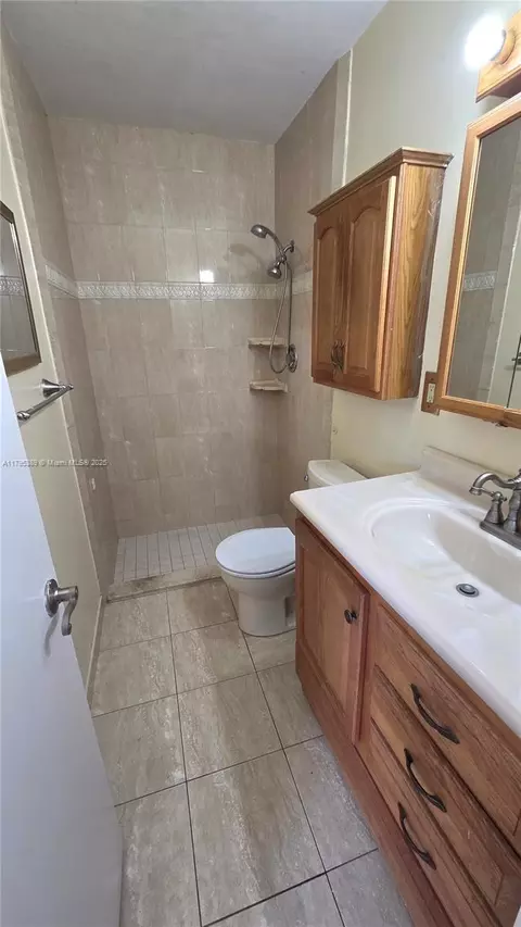 Bath - 14020 Alamanda Ave, Miami Lakes, FL 33014 photo 1 of 4
