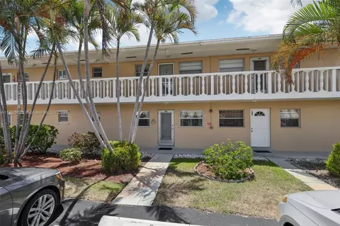 2164 NE 1st Way #103, Boynton Beach, FL 33435