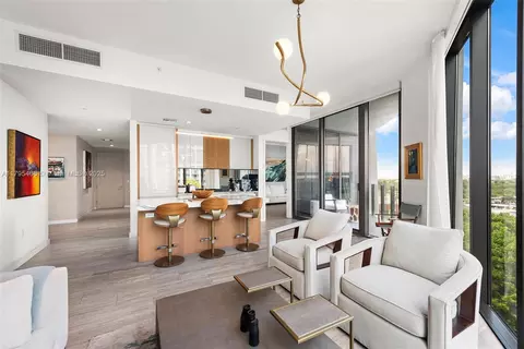 2831 S Bayshore Dr #905, Miami, FL 33133