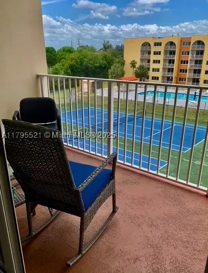 6980 NW 186th St #3-426, Hialeah, FL 33015