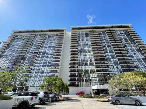 600 NE 36th St #1616, Miami, FL 33137