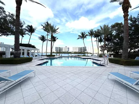 3255 NE 184th St #12217, Aventura, FL 33160