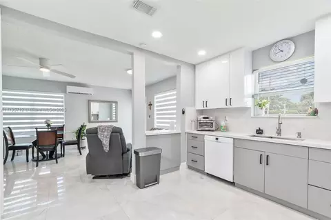 3295 SW 75th Ct, Miami, FL 33155 photo 10