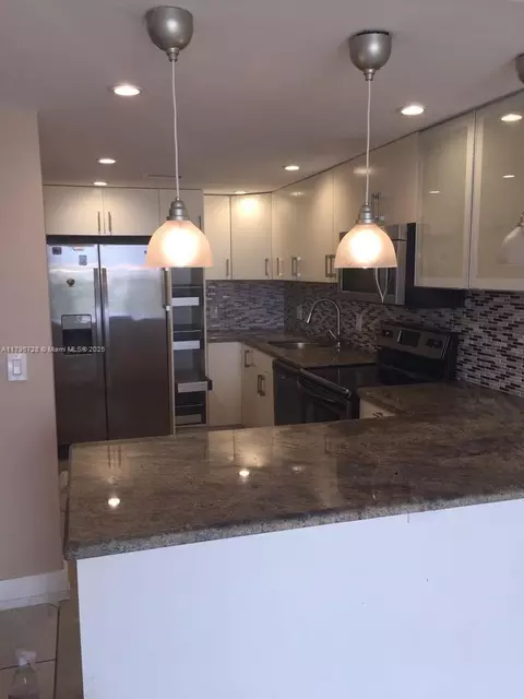 13499 Biscayne Blvd #713, North Miami, FL 33181