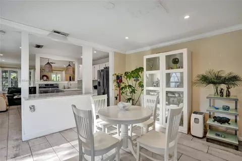 1402 SE 1st St, Pompano Beach, FL 33060 photo 7
