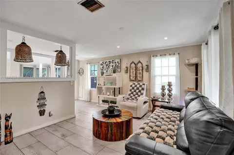 1402 SE 1st St, Pompano Beach, FL 33060 photo 13
