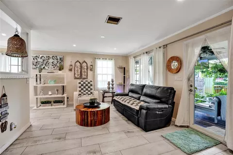 1402 SE 1st St, Pompano Beach, FL 33060 photo 16