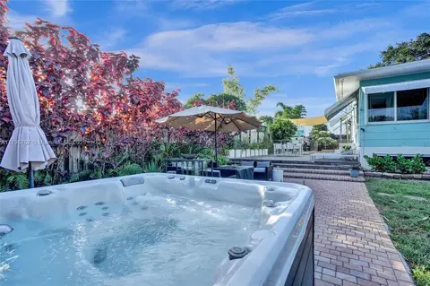 1402 SE 1st St, Pompano Beach, FL 33060 photo 30