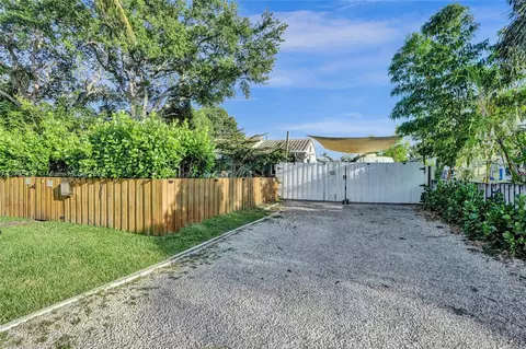 1402 SE 1st St, Pompano Beach, FL 33060 photo 40