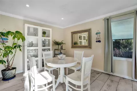 1402 SE 1st St, Pompano Beach, FL 33060 photo 8