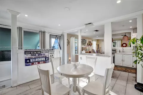 1402 SE 1st St, Pompano Beach, FL 33060 photo 9