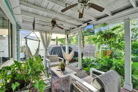 1402 SE 1st St, Pompano Beach, FL 33060 photo 38