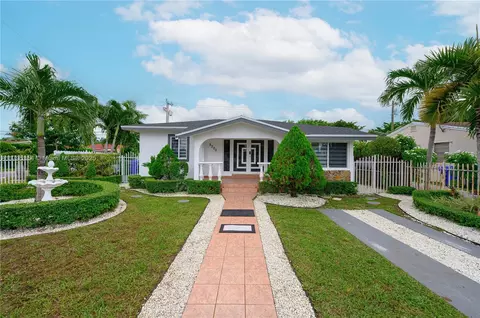 5200 SW 4th St, Miami, FL 33134