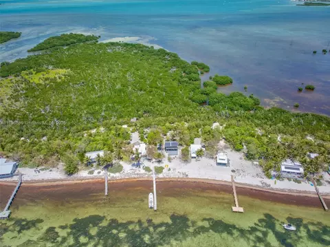 View/Area - Undisclosed, Lower Keys, FL 33043 photo 9 of 12