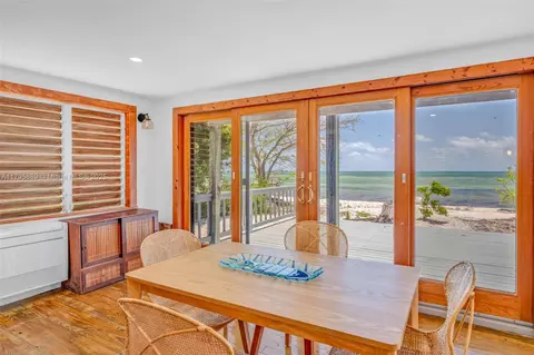 Dining - Undisclosed, Lower Keys, FL 33043 photo 2 of 2