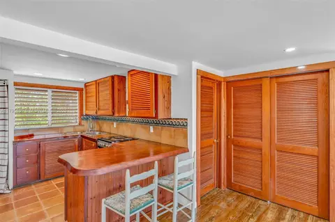 Kitchen - Undisclosed, Lower Keys, FL 33043 photo 1 of 2