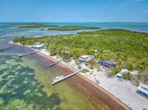 View/Area - Undisclosed, Lower Keys, FL 33043 photo 4 of 12