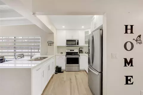 7295 W 14th Ct, Hialeah, FL 33014 photo 7
