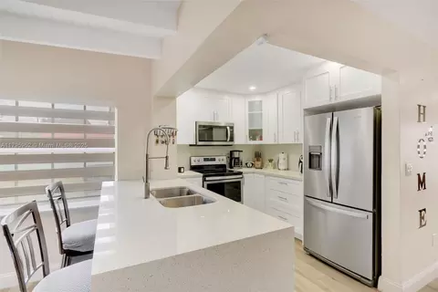 7295 W 14th Ct, Hialeah, FL 33014 photo 8