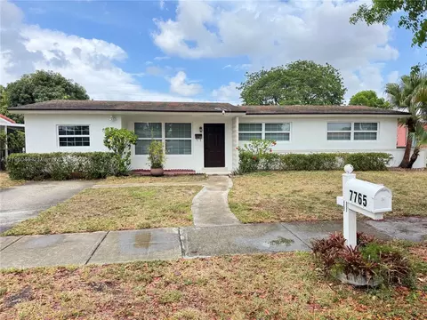 7765 W 15th Ave, Hialeah, FL 33014
