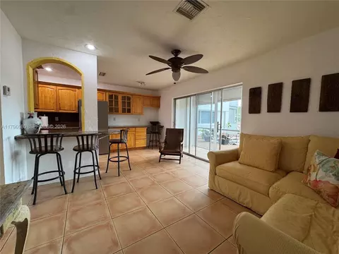 1700 Pierce St #202, Hollywood, FL 33020
