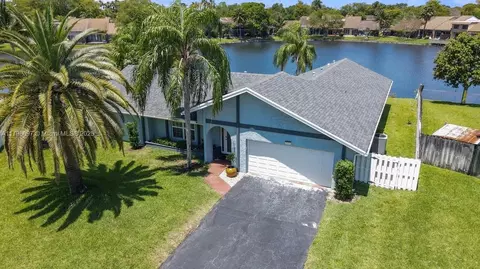 1151 NW 78th Ter, Plantation, FL 33322