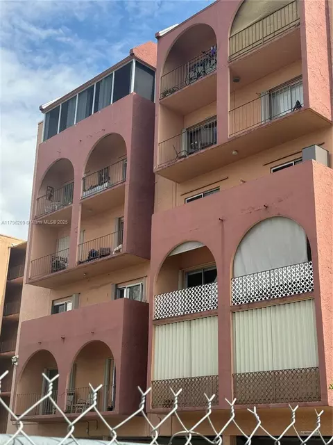 460 E 23rd St #419, Hialeah, FL 33013