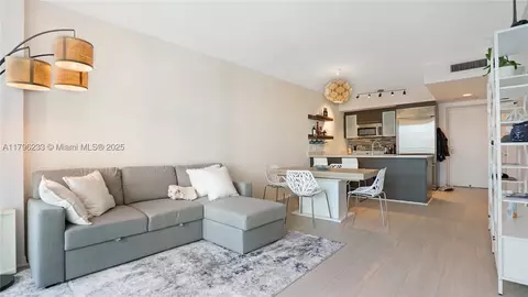 55 SE 6th St #1804, Miami, FL 33131