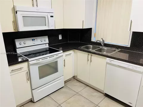6115 NW 186th St #202, Hialeah, FL 33015