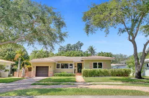 825 NE 98th St, Miami Shores, FL 33138