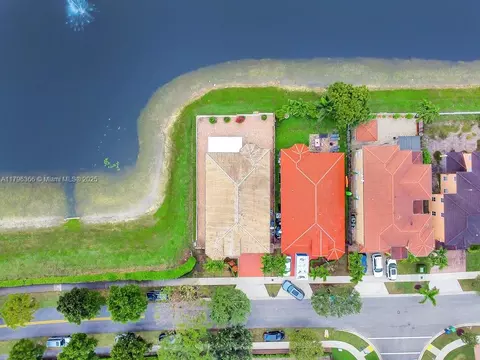 10960 NW 84th St, Doral, FL 33178
