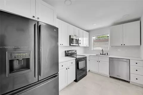 607 S State Road 7 #1E, Margate, FL 33068