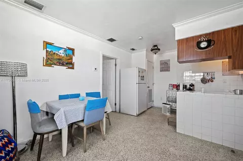 Dining - Undisclosed, Hialeah, FL 33010 photo 2 of 2