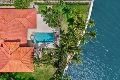 10301 E Broadview Dr, Bay Harbor Islands, FL 33154