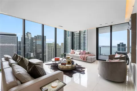 1010 Brickell Ave #3501, Miami, FL 33131