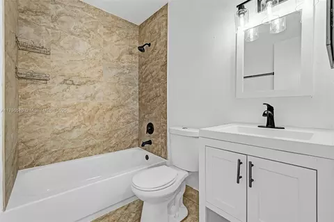 6215 W 24th Ave #203-7, Hialeah, FL 33016