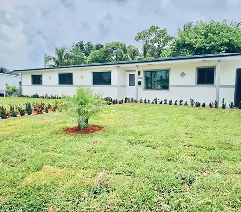 18740 NW 19th Ave, Miami Gardens, FL 33056