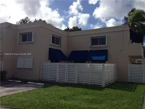 14351 SW 97th Ln, Miami, FL 33186