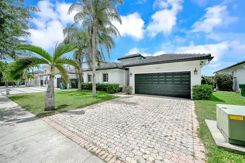 14576 SW 161st Pl, Miami, FL 33196