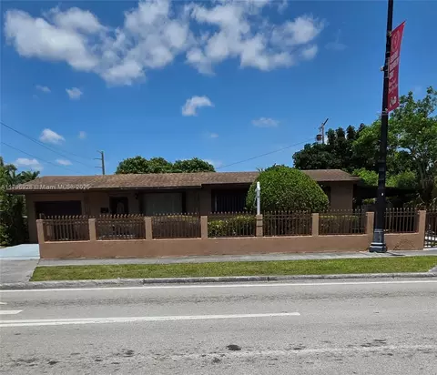 11615 Lincoln Blvd, Miami, FL 33176