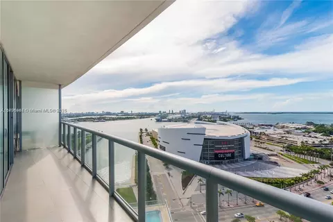 888 Biscayne Blvd #2103, Miami, FL 33132