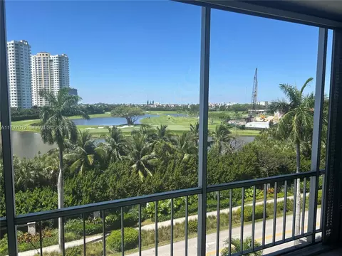 400 Diplomat Pkwy #611, Hallandale Beach, FL 33009
